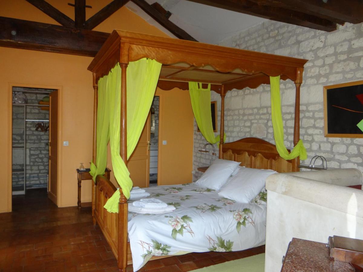 Gite Du Manoir Des Roches Saires ภายนอก รูปภาพ