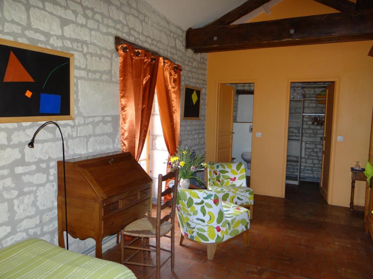 Gite Du Manoir Des Roches Saires ภายนอก รูปภาพ