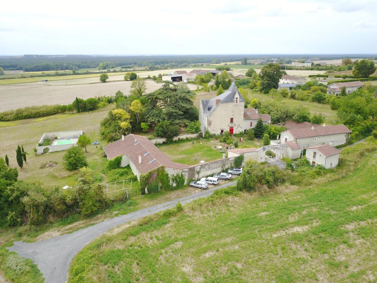 Gite Du Manoir Des Roches Saires ภายนอก รูปภาพ